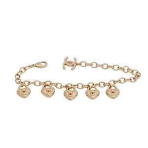 CHANEL LIGHT GOLD CC TURNLOCK MINI HEARTS BRACELET (2022)